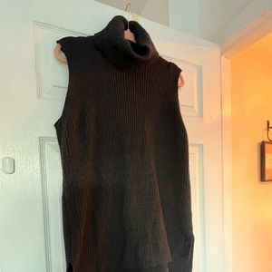 Merona Sweater Vest. Sz L